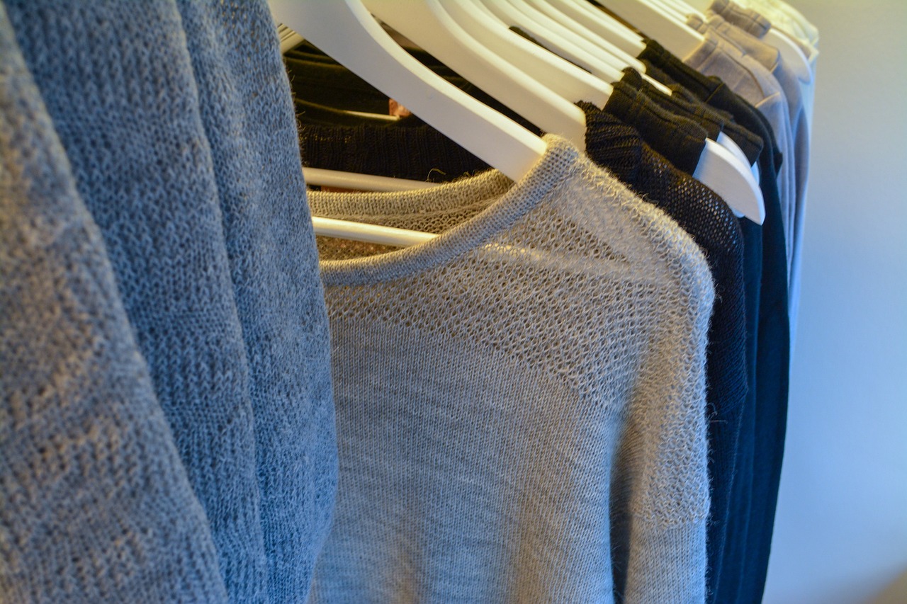 clothing, rack, clothes, wardrobe, hang, retail, fashion, textile, garment, design, cloth, apparel, blue fashion, blue clothes